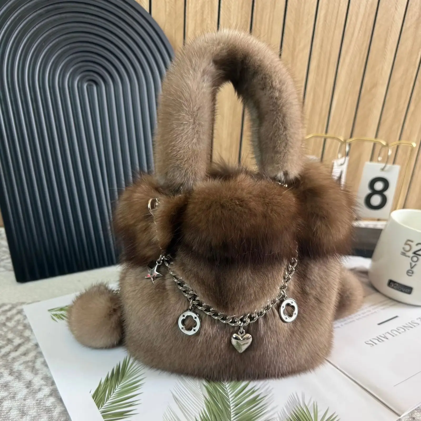 2026 Fashion Mini Bucket Bags For Woman Drawstring Shoulder Bag Luxury Real Mink Fur Handbag Casual Daily Evening Top-Handle Bag
2026 Fashion Mini Bucket Bags For Woman Drawstring Shoulder Bag Luxury Real Mink Fur Handbag Casual Daily Evening Top-Handle Bag