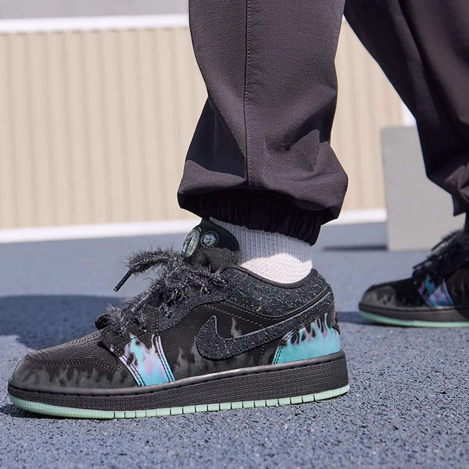 Nike genuine JORDAN GS women's children's luminous cat eye sports shoes HQ3442-001
Nike genuine JORDAN GS women's children's luminous cat eye sports shoes HQ3442-001