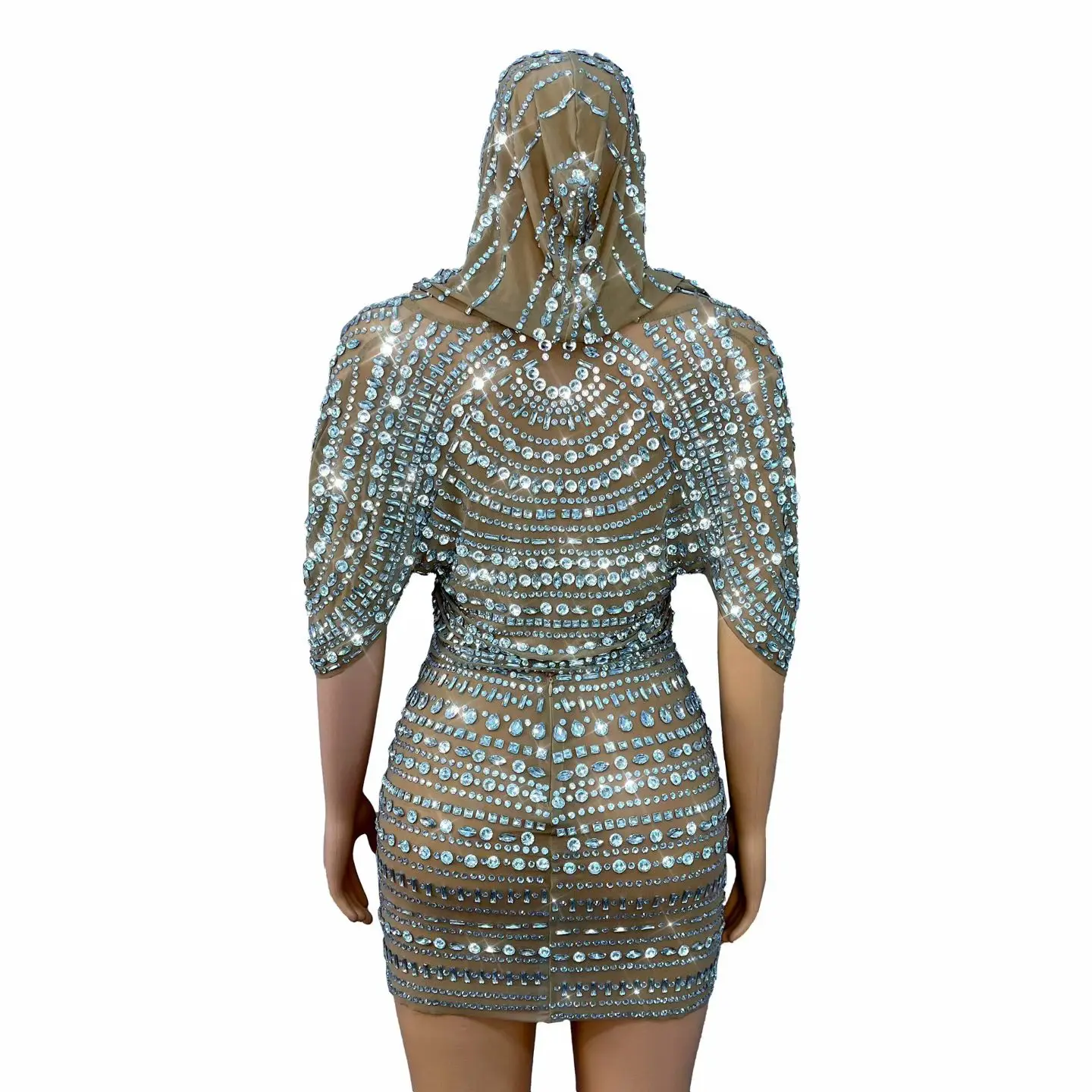 Сексуальный топ с капюшоном и кристаллами и стразами, мини-юбки, женское облегающее платье для ночного клуба, DJ Singer Gogo, костюм танцовщицы, праздничный наряд
Сексуальный топ с капюшоном и кристаллами и стразами, мини-юбки, женское облегающее платье для ночного клуба, DJ Singer Gogo, костюм танцовщицы, праздничный наряд