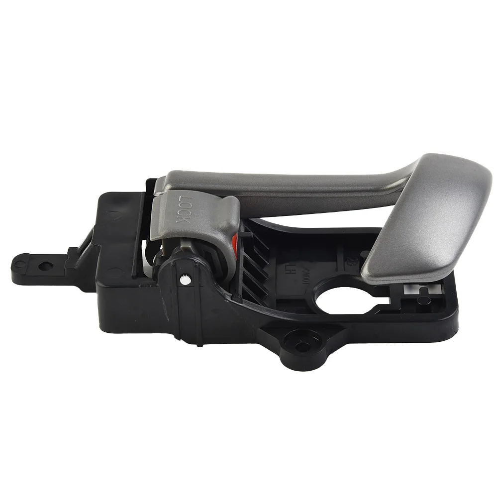 Левая внутренняя дверная ручка для Hyundai Santa Fe 2007-2012 гг. Подходит для транспортных средств с левым рулем. Сборка не требуется.
Левая внутренняя дверная ручка для Hyundai Santa Fe 2007-2012 гг. Подходит для транспортных средств с левым рулем. Сборка не требуется.