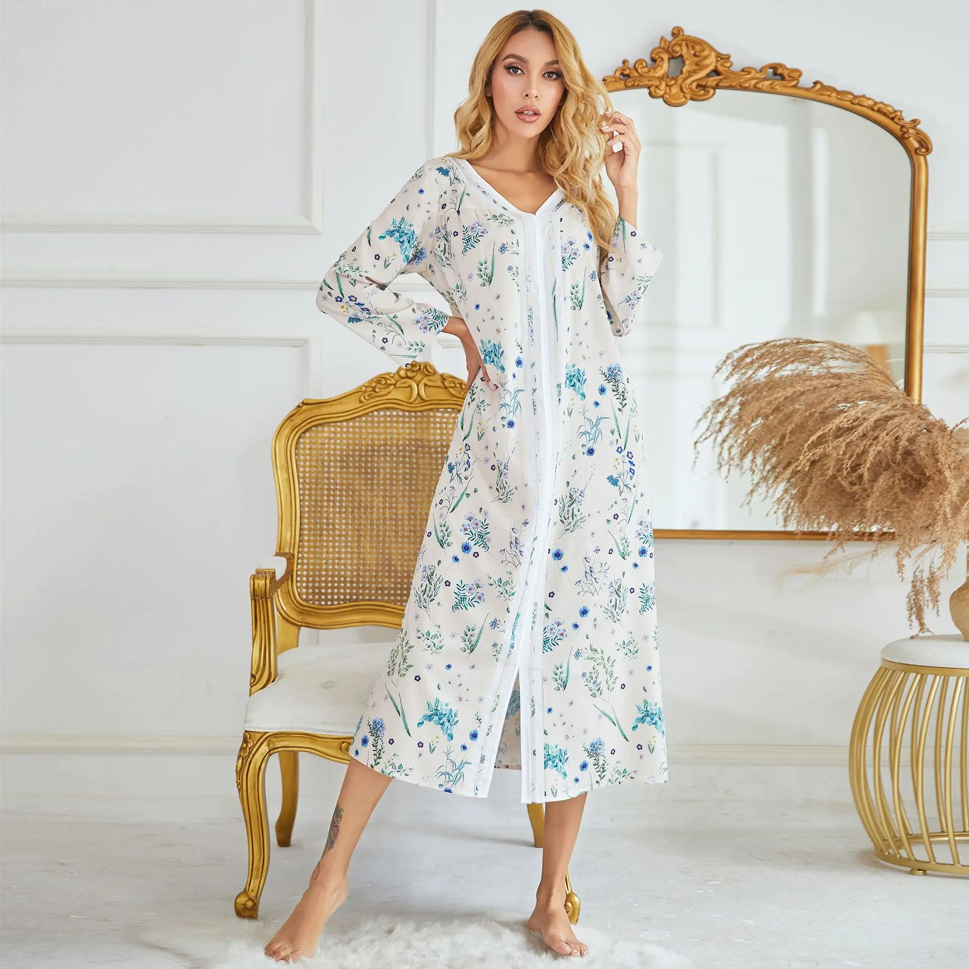 spring autumn Ladies Nightdress V-neck flower print Long sleepdress Homewear Women Casual loose slit Nightgown woman Loungewear
spring autumn Ladies Nightdress V-neck flower print Long sleepdress Homewear Women Casual loose slit Nightgown woman Loungewear