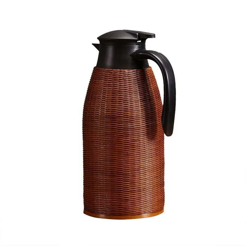 Bamboo-woven hot water jug home vintage hot water jug glass liner vintage open water bottle tea.
Bamboo-woven hot water jug home vintage hot water jug glass liner vintage open water bottle tea.