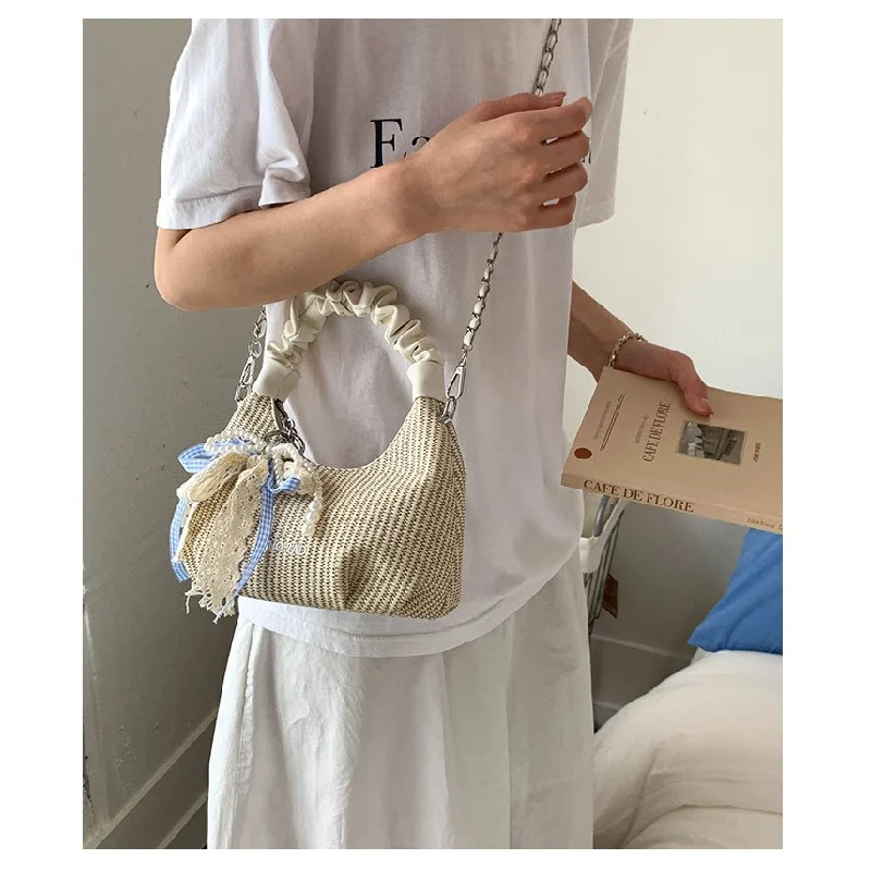 Handbags Women's Fashion In Leather Material Vintage Inspired With Distressed Finish Unique Character Statement Piece
Handbags Women's Fashion In Leather Material Vintage Inspired With Distressed Finish Unique Character Statement Piece