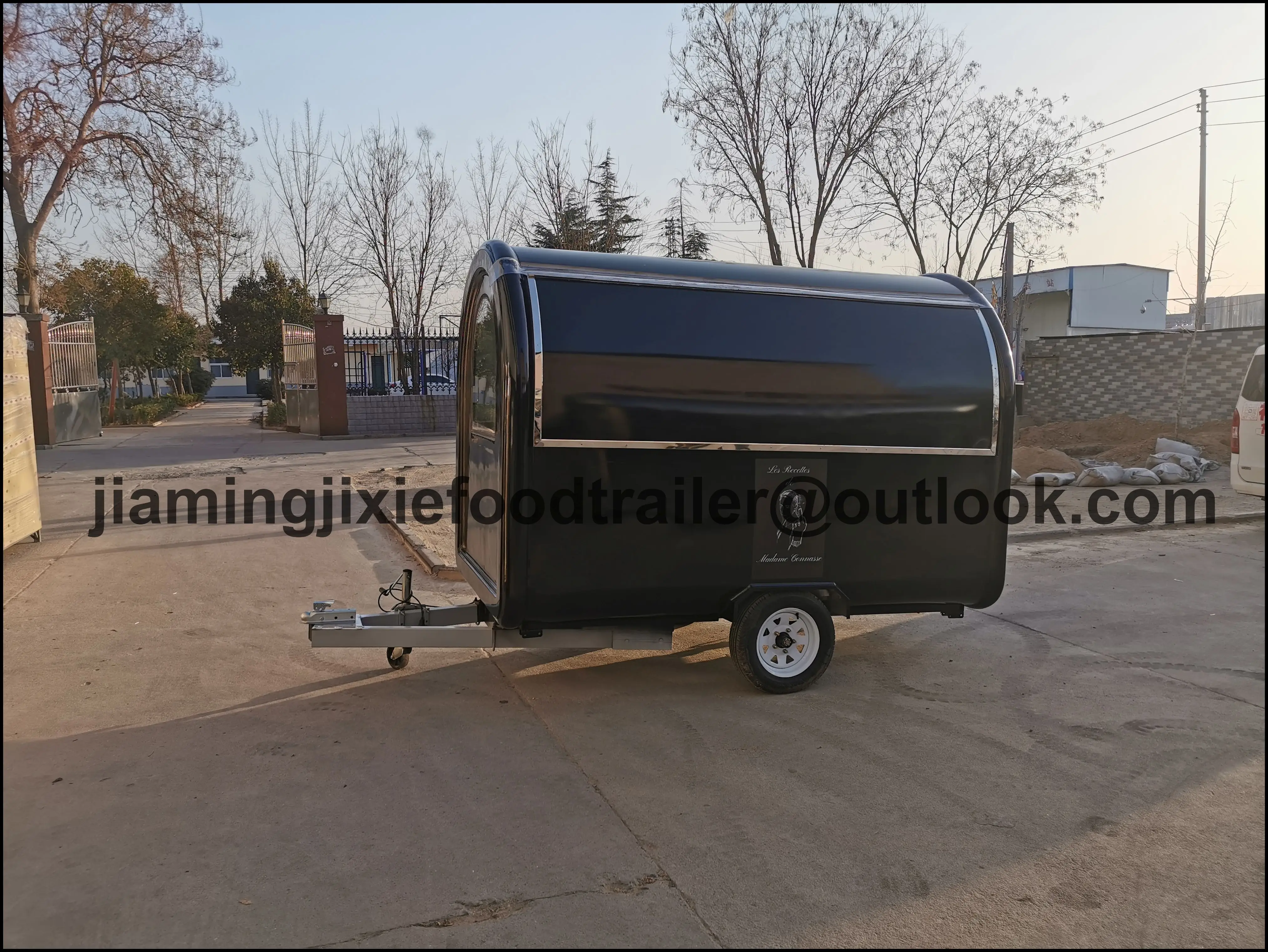 Fully Equipped for Scoop Ice Cream Food Trailer Mobile Food Truck for Ice Cream
Fully Equipped for Scoop Ice Cream Food Trailer Mobile Food Truck for Ice Cream
