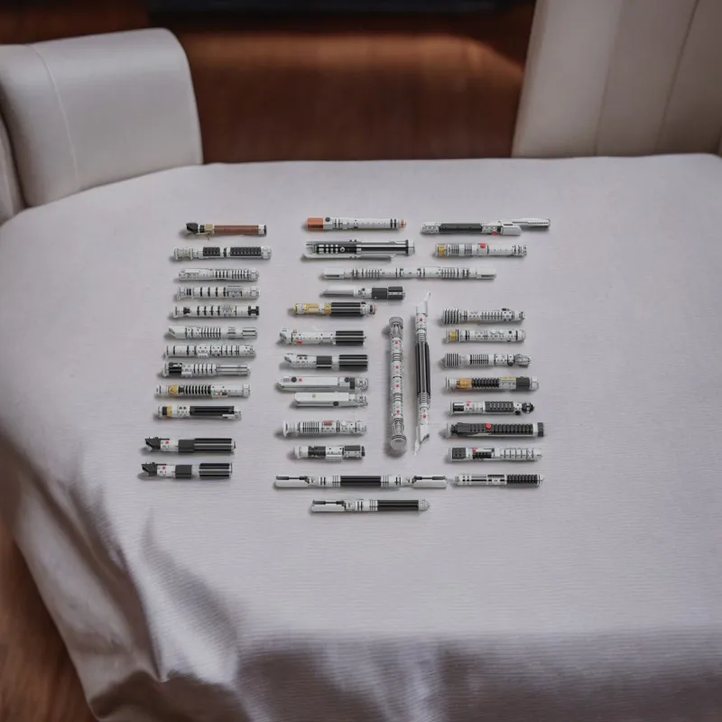 8661PCS Star Battle Creative Lightsaber Building Bricks Creative Toy Increase Kids Ability Creativity for Kids Birthday Gift
8661PCS Star Battle Creative Lightsaber Building Bricks Creative Toy Increase Kids Ability Creativity for Kids Birthday Gift