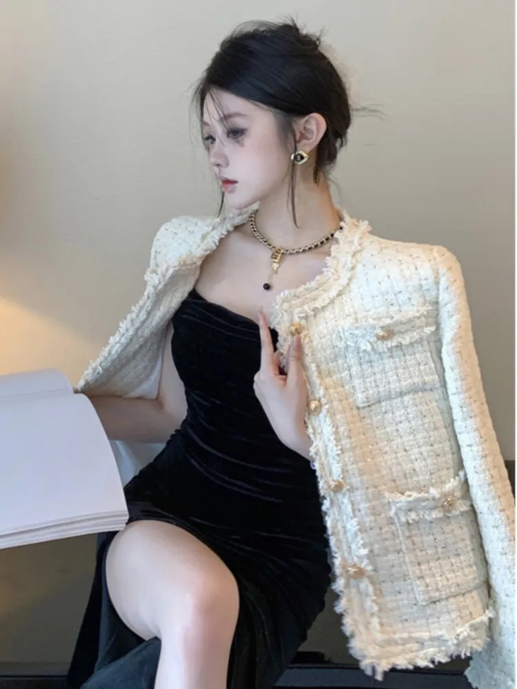 Women Autumn Elegant Vintage Short Tweed Jackets Fashion New Chic Long Sleeve Slim Office Lady Coat Casual Outwear Female Top
Women Autumn Elegant Vintage Short Tweed Jackets Fashion New Chic Long Sleeve Slim Office Lady Coat Casual Outwear Female Top