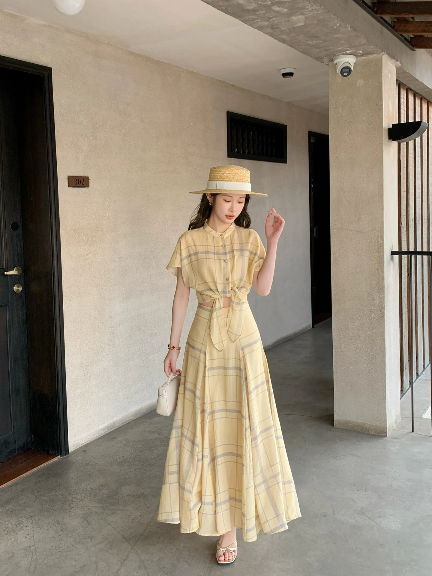 Vintage Plaid Skirt Women's High Waist Lusha Falling Umbrella Skirt Spring Summer Ladies Fashion
Vintage Plaid Skirt Women's High Waist Lusha Falling Umbrella Skirt Spring Summer Ladies Fashion