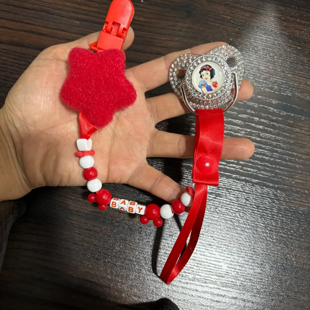 High Elastic Real Feel Baby Pacifier with Dust Cover & Sturdy Chain Clip Soft Silicone Newborn Soother for Boys Girls
High Elastic Real Feel Baby Pacifier with Dust Cover & Sturdy Chain Clip Soft Silicone Newborn Soother for Boys Girls