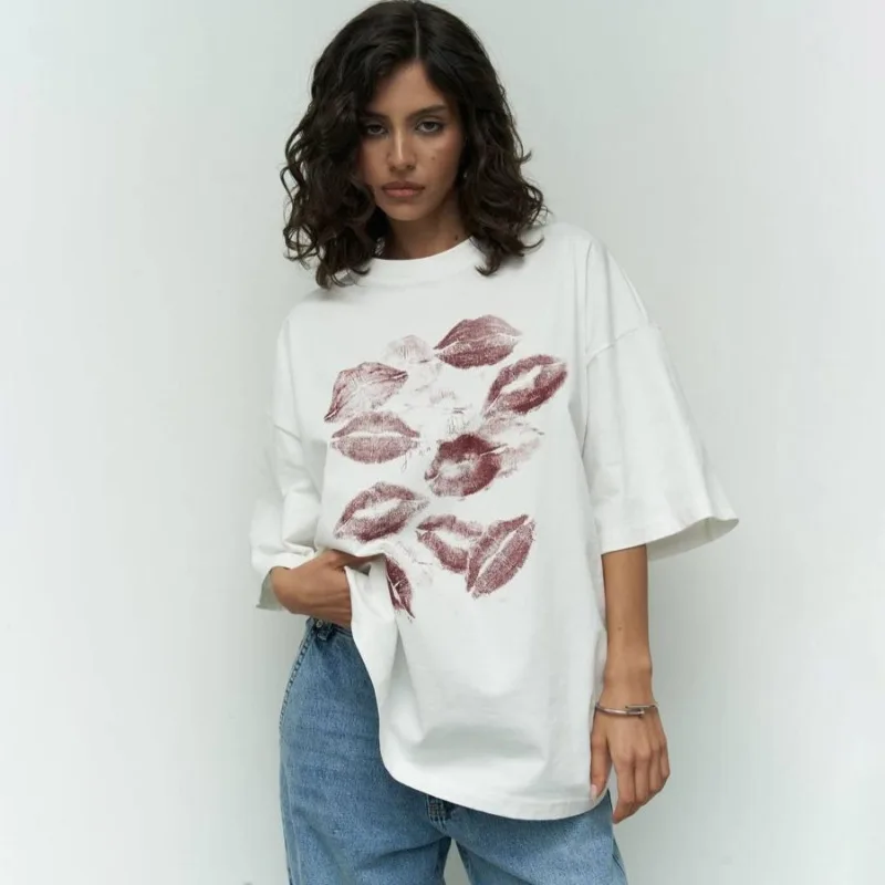 Europe and The United States Loose Top Women Wear Lip Print Color Short-sleeved T-shirt Summer
Europe and The United States Loose Top Women Wear Lip Print Color Short-sleeved T-shirt Summer