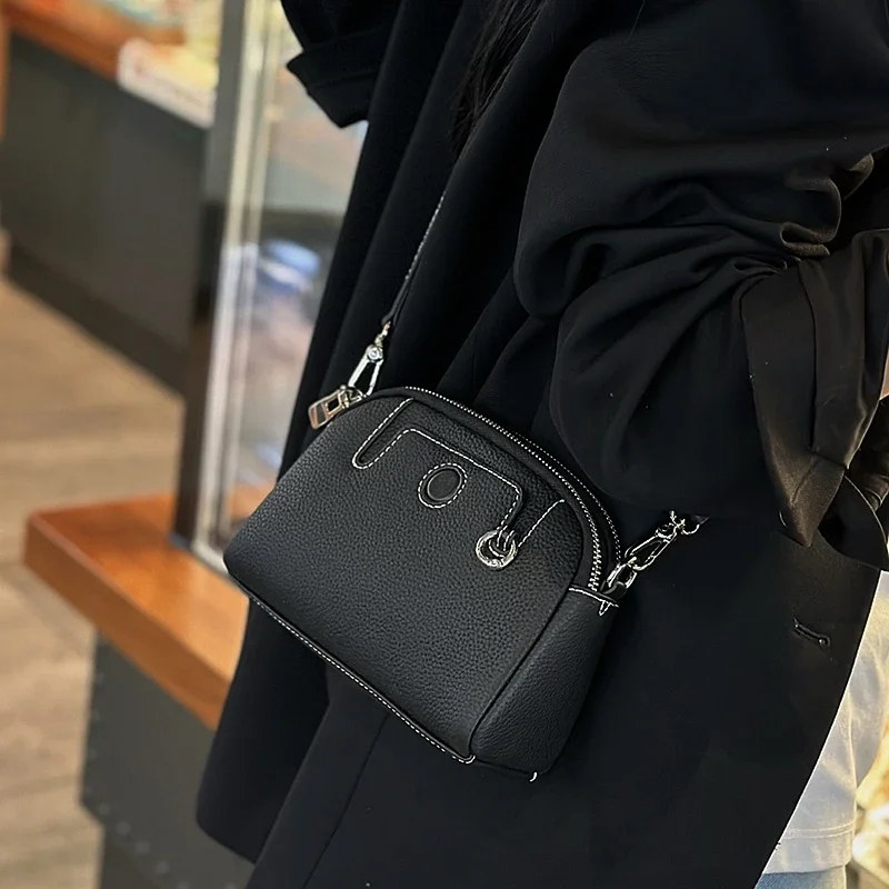 Ladies Commute Soft Retro Cowhide Handbags Women‘s Natural Cow Leather Shoulder Bag Female Fashion Luxury Design Crossbody Bags
Ladies Commute Soft Retro Cowhide Handbags Women‘s Natural Cow Leather Shoulder Bag Female Fashion Luxury Design Crossbody Bags