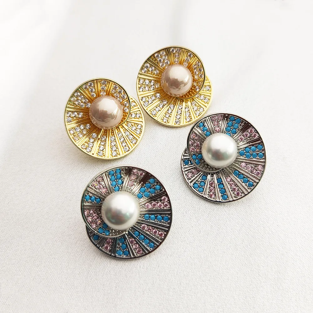 New Fashion Simulated Pearl Stud Earring for Women Party Colored Bling Bling CZ Gorgeous Female Accessories Wedding Jewelry
New Fashion Simulated Pearl Stud Earring for Women Party Colored Bling Bling CZ Gorgeous Female Accessories Wedding Jewelry