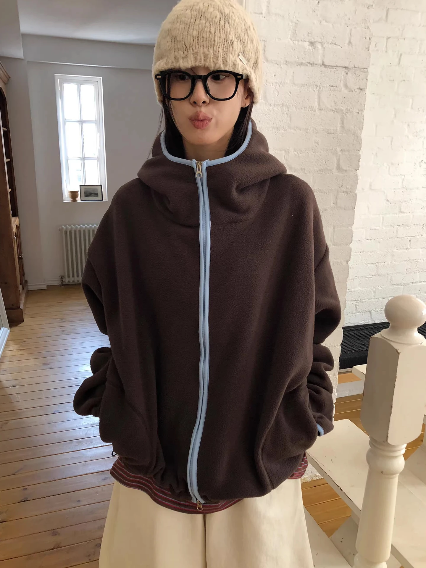 Retro Oversized Hoodie Double-sided Fce Color Blo Women's Long Sve Casual Jaet Loose Fit Winter New Arrival
Retro Oversized Hoodie Double-sided Fce Color Blo Women's Long Sve Casual Jaet Loose Fit Winter New Arrival