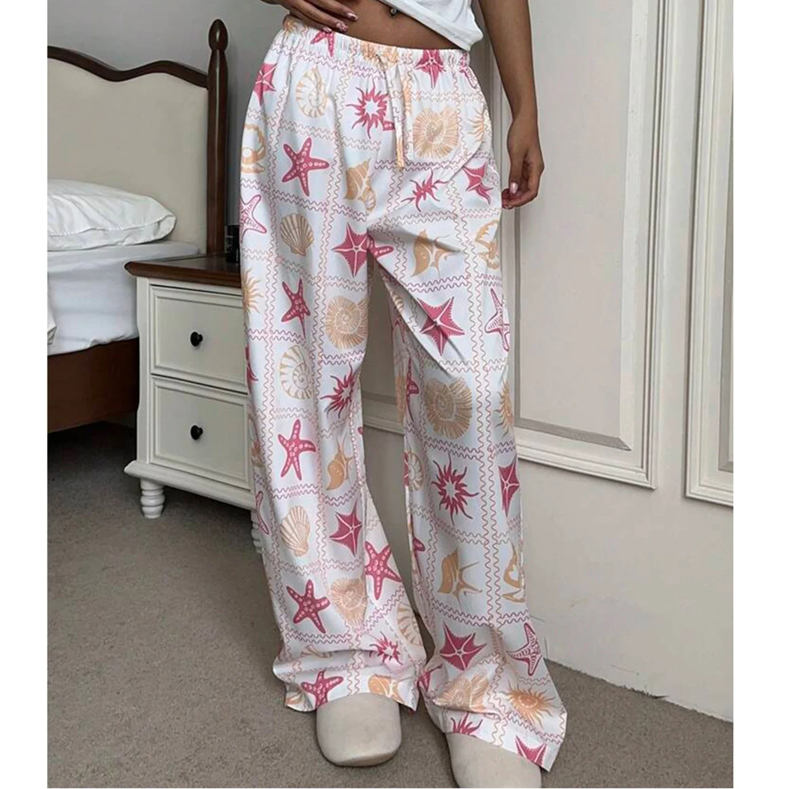 Women Summer Pink Floral Print Casual Pants Fashion Forward Long Pants for Beach Vacation Summer Party Daily Wear Streetwear
Women Summer Pink Floral Print Casual Pants Fashion Forward Long Pants for Beach Vacation Summer Party Daily Wear Streetwear