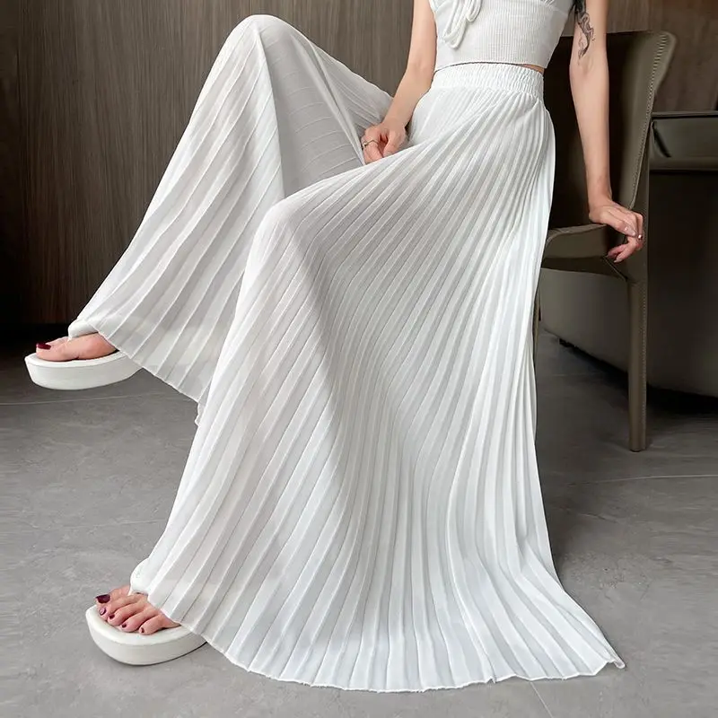Chiffon pleated wide-leg pants women's 2026 summer new lazy wind loose and thin casual pants drape pleated trouser skirt
Chiffon pleated wide-leg pants women's 2026 summer new lazy wind loose and thin casual pants drape pleated trouser skirt