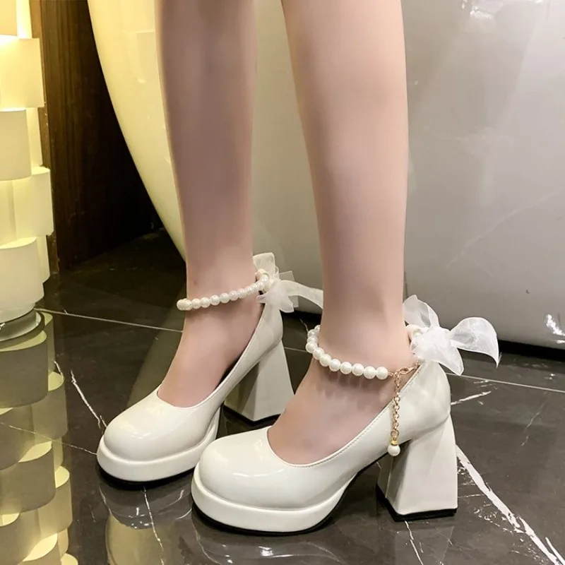 2026 White Butterfly Knot Fairy Pearl High Heels Waterproof New Arrival Spring Autumn Style Low Cut Jane Shoes
2026 White Butterfly Knot Fairy Pearl High Heels Waterproof New Arrival Spring Autumn Style Low Cut Jane Shoes