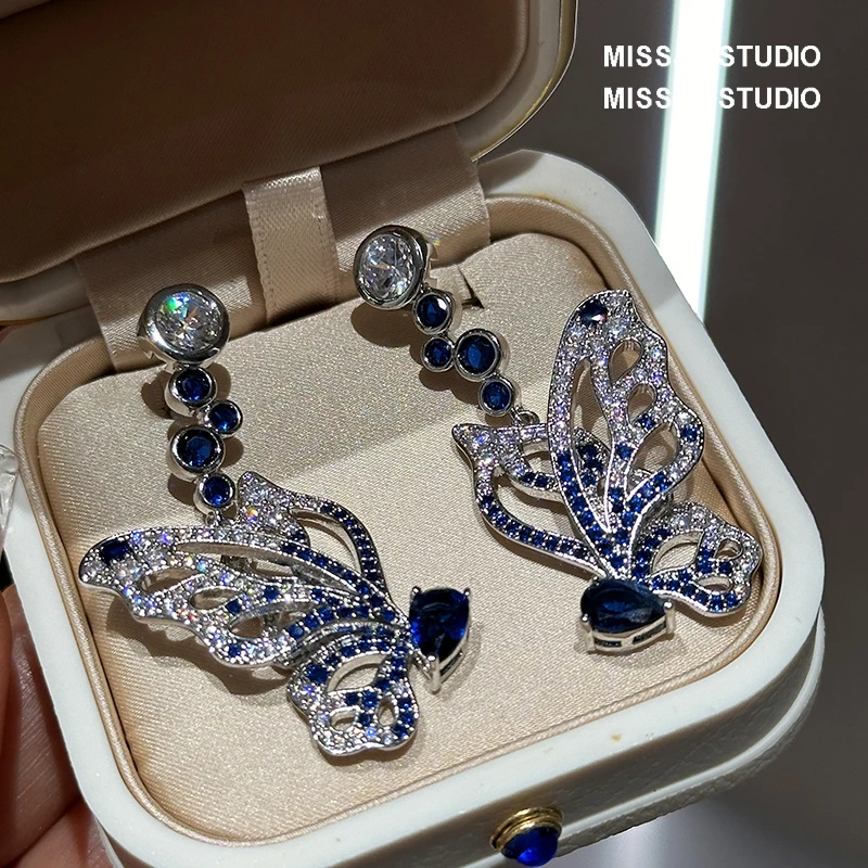 Butterfly Drop Earrings For Women S925 Silver Needles Vintage Jewelry Dark Blue Created Sapphire Party Accessories Stud Earring
Butterfly Drop Earrings For Women S925 Silver Needles Vintage Jewelry Dark Blue Created Sapphire Party Accessories Stud Earring