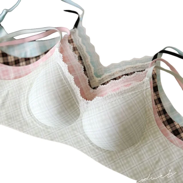 KUCLUT Retro Pattern Seamless Lingerie for Women in Summer, Lightweight Style, Small Bust, Gathers and Lifts, Without Underwire
KUCLUT Retro Pattern Seamless Lingerie for Women in Summer, Lightweight Style, Small Bust, Gathers and Lifts, Without Underwire