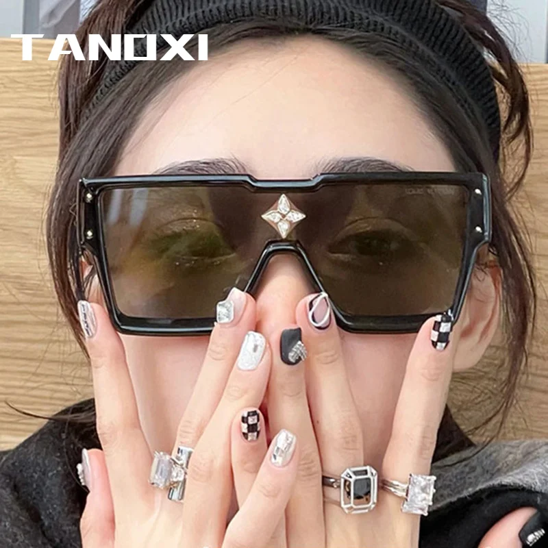 TANOXI Unique Single Lence Shield Fashion Punk Sunglasse Retro Rivet Sun Glasses Female Brand Design Fashion Black Oculos De Sol
TANOXI Unique Single Lence Shield Fashion Punk Sunglasse Retro Rivet Sun Glasses Female Brand Design Fashion Black Oculos De Sol