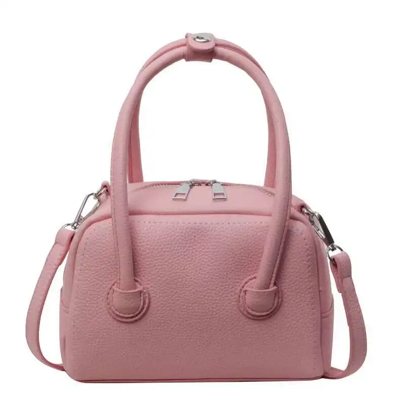 Bags Women's Shoulder Simple Small Square Versatile Crossbody Handbags For Women Commuting Y2k Underarm Fashion Designer Luxury
Bags Women's Shoulder Simple Small Square Versatile Crossbody Handbags For Women Commuting Y2k Underarm Fashion Designer Luxury