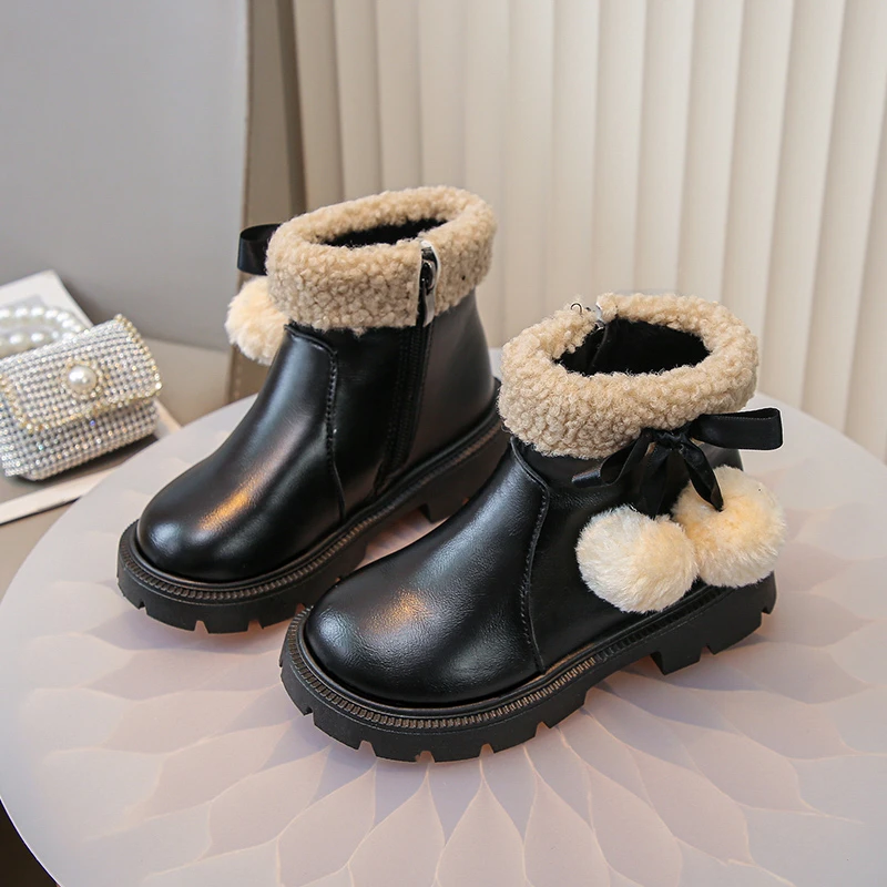 2025 Autumn Winter Girls Ankle Boots Cute Fur Fluffy Kids Princess Boots Suede Warm Round Toes Children Leather Boots Non-slip
2025 Autumn Winter Girls Ankle Boots Cute Fur Fluffy Kids Princess Boots Suede Warm Round Toes Children Leather Boots Non-slip