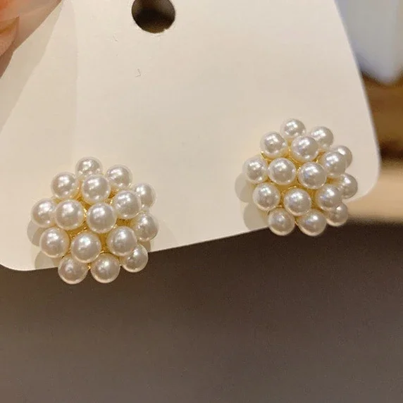 Real 925 Sterling Silver Full Pearl Flower Stud Earrings for Women Trendy Plant Fine Jewelry Minimalist Light Luxury Accessories
Real 925 Sterling Silver Full Pearl Flower Stud Earrings for Women Trendy Plant Fine Jewelry Minimalist Light Luxury Accessories