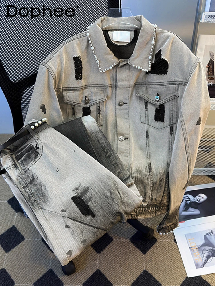 Новинка осени 2025 года, мужские и женские комплекты, джинсовая куртка, плиссированные жемчужные пояса с принтом тай-дай, изогнутые джинсы, комплекты из двух предметов, украшение с карманами, 2 шт.
Новинка осени 2025 года, мужские и женские комплекты, джинсовая куртка, плиссированные жемчужные пояса с принтом тай-дай, изогнутые джинсы, комплекты из двух предметов, украшение с карманами, 2 шт.