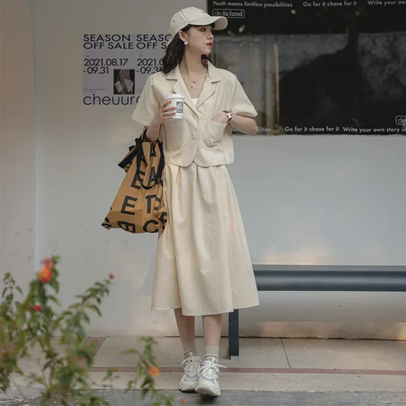 Insozkdg 2024 Summer Casual 2 Piece Women Blazer Skirt Sets Short Sleeve Korean Elastic High Wasit Skirts Suits Female Clothes
Insozkdg 2024 Summer Casual 2 Piece Women Blazer Skirt Sets Short Sleeve Korean Elastic High Wasit Skirts Suits Female Clothes