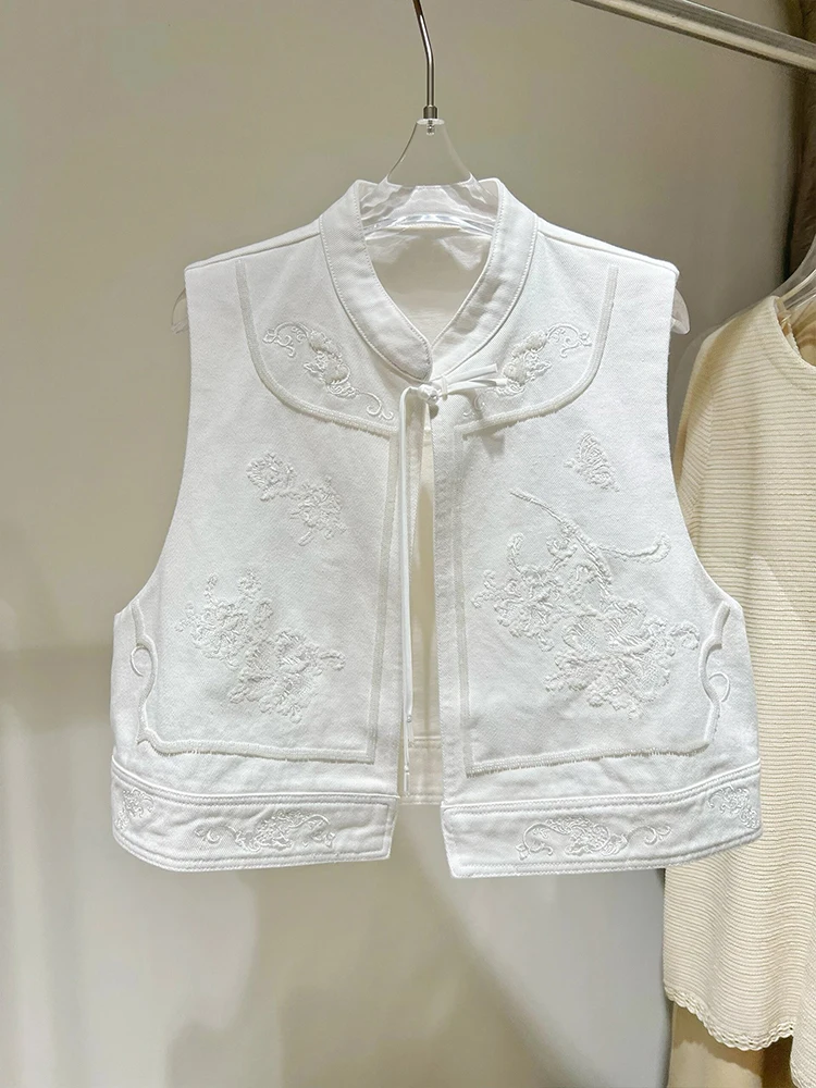 Elegant White Heavy Work Sleeveless Vest Women's New Summer Chinese Style High End Refinement Tang Costume Waistcoat
Elegant White Heavy Work Sleeveless Vest Women's New Summer Chinese Style High End Refinement Tang Costume Waistcoat
