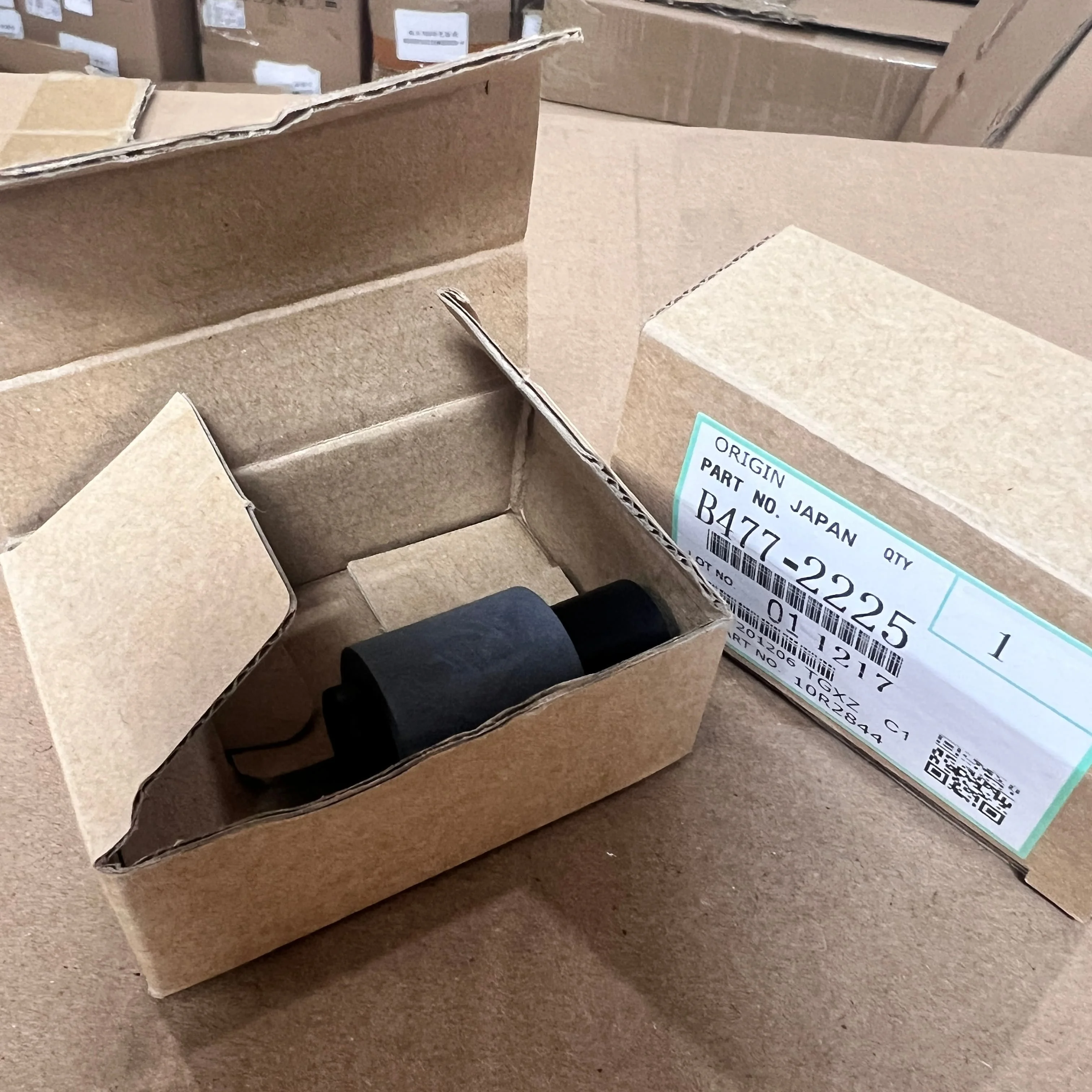 10 шт. A806-1321 B477-2226 B477-2225 Ролик захвата ADF для Ricoh Aficio 1055 1060 1075 1085 2051 2060 2075 2090 2105 3260C 550 650
10 шт. A806-1321 B477-2226 B477-2225 Ролик захвата ADF для Ricoh Aficio 1055 1060 1075 1085 2051 2060 2075 2090 2105 3260C 550 650