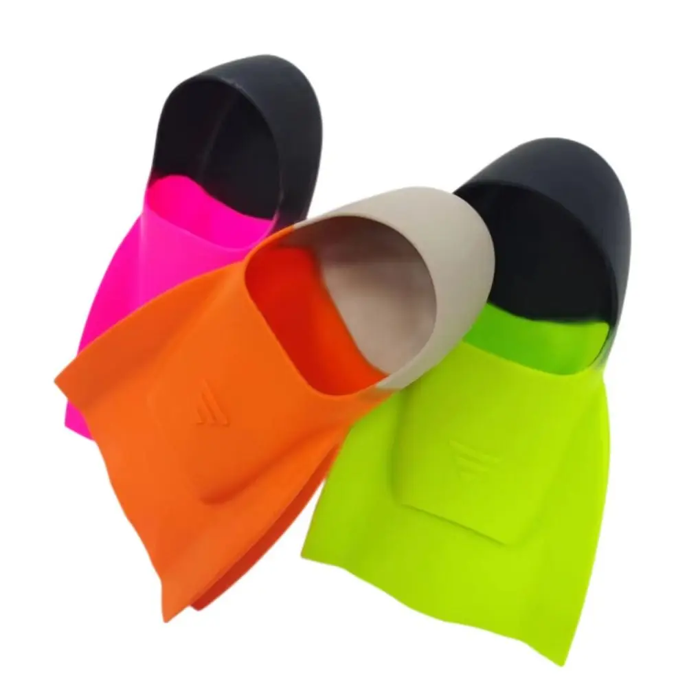1 Pair Silicone Swim Fins Non-slip Durable Swimming Training Fins Dynamic Design Wear-resistant Frog Shoes Underwater Sports
1 Pair Silicone Swim Fins Non-slip Durable Swimming Training Fins Dynamic Design Wear-resistant Frog Shoes Underwater Sports