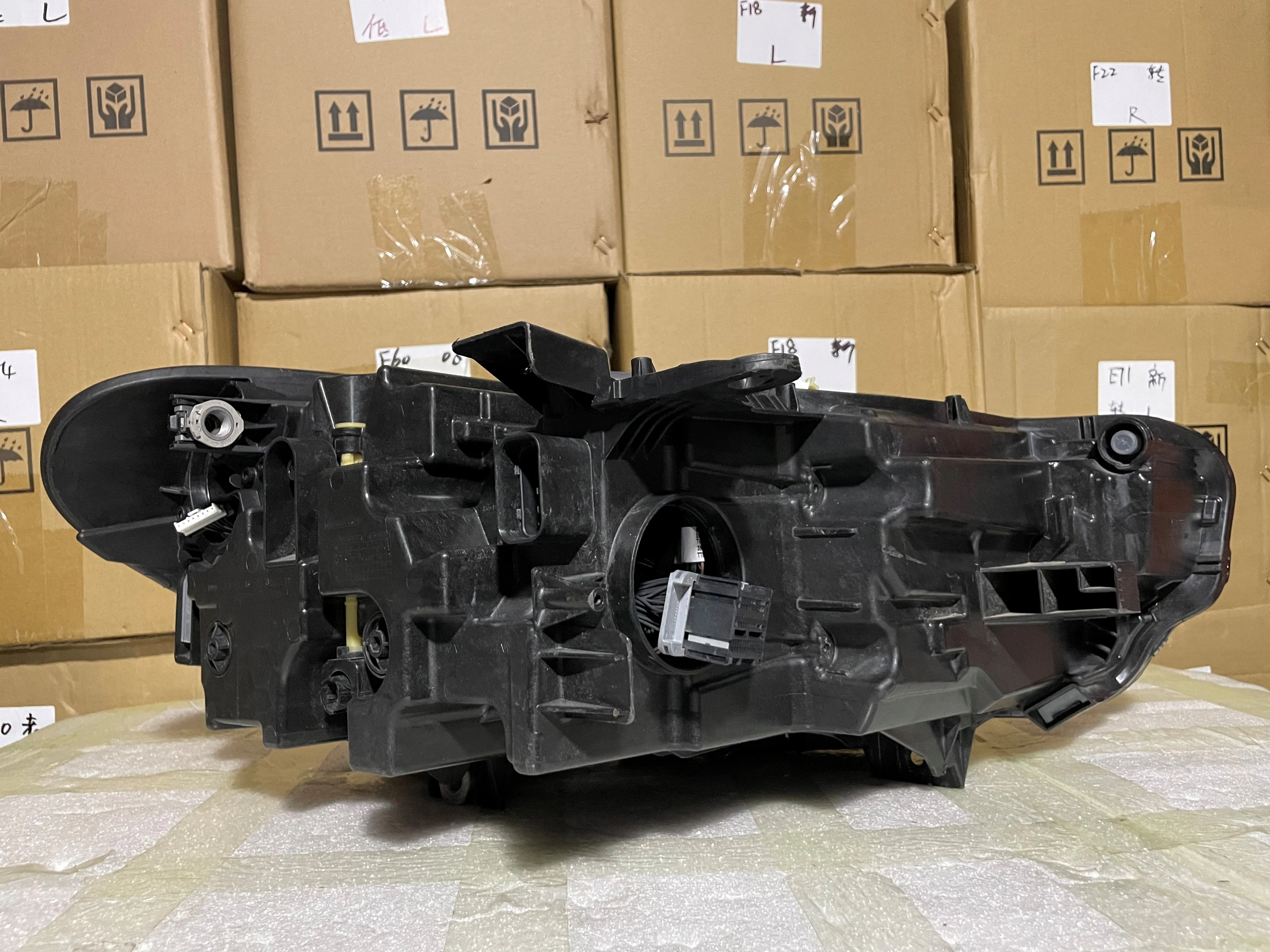 Подходит для фар BMW X2 2021-2023 BMW F39 Фара X2 Lci Светодиодная фара Европейская версия, используемая для замены Plug and Play
Подходит для фар BMW X2 2021-2023 BMW F39 Фара X2 Lci Светодиодная фара Европейская версия, используемая для замены Plug and Play