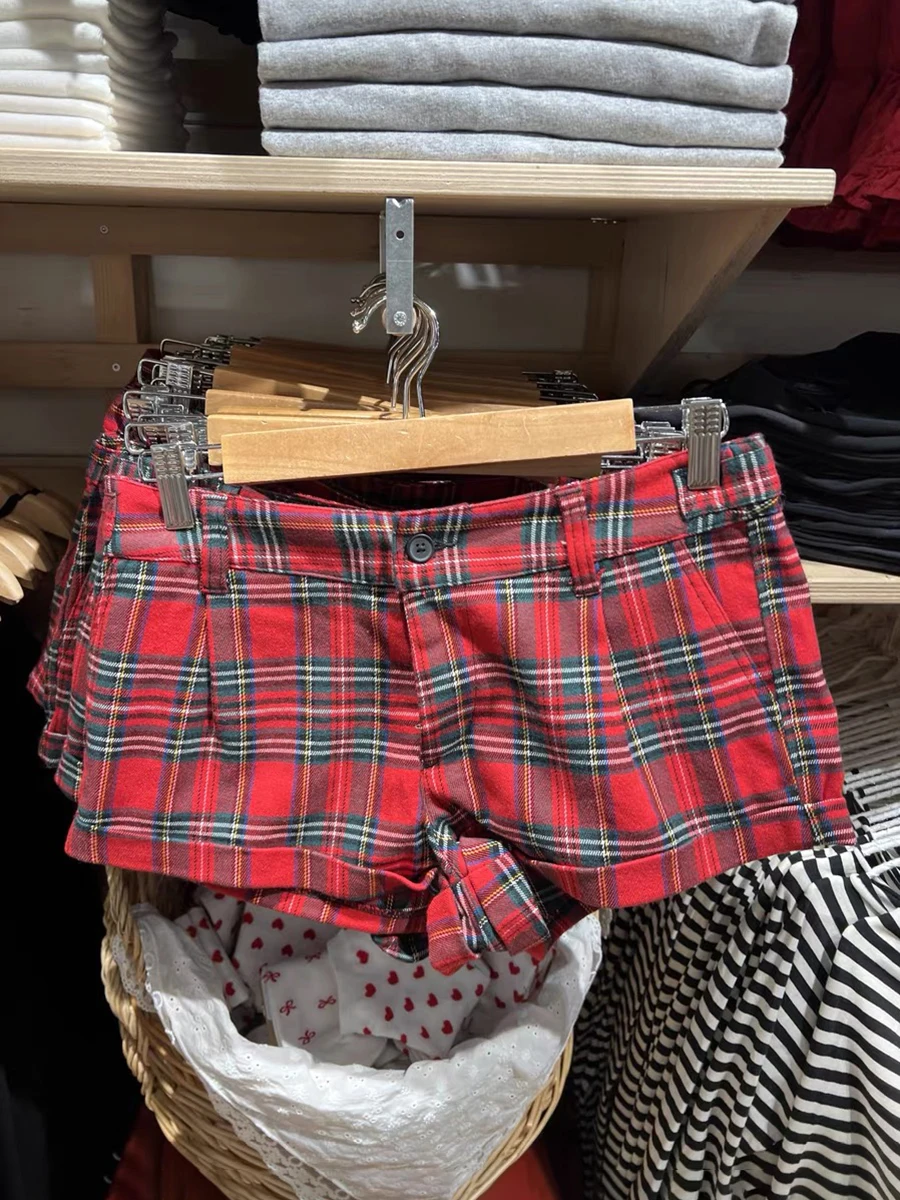 Vintage Red Plaid Straight Shorts Woman Summer Cotton Casual Low Waist Short Pant Female Sweet Preppy Style New Sweatshorts Y2k
Vintage Red Plaid Straight Shorts Woman Summer Cotton Casual Low Waist Short Pant Female Sweet Preppy Style New Sweatshorts Y2k