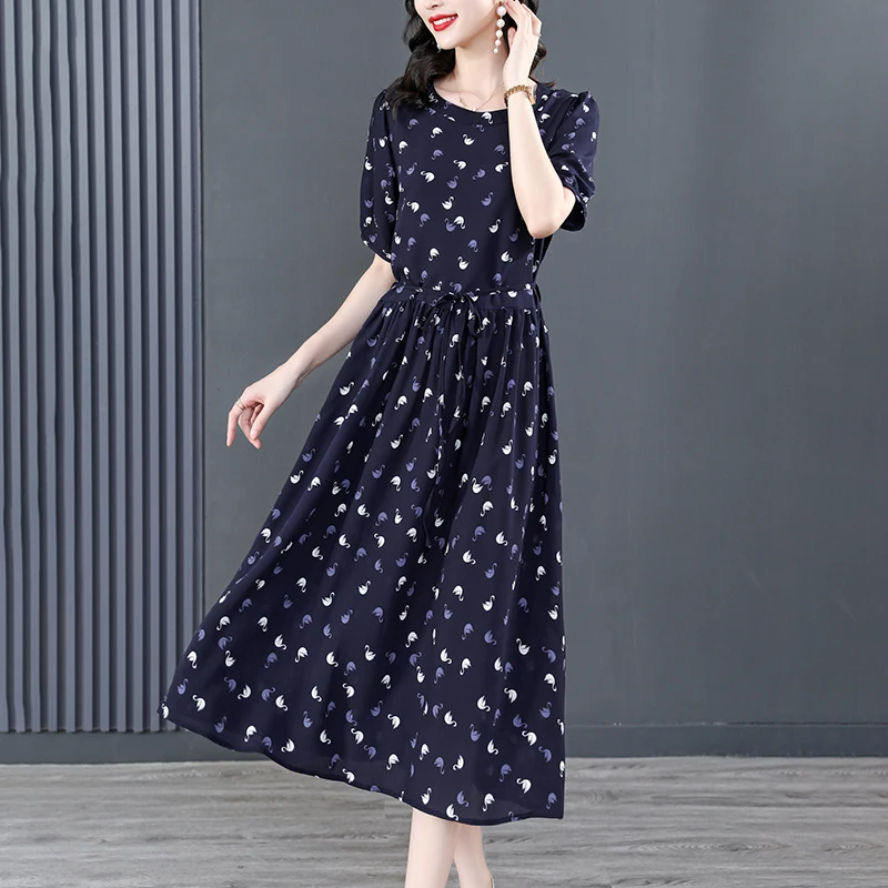 Женское шелковое платье с принтом, повседневное свободное платье с круглым вырезом и рукавом 2023 в винтажном стиле для отдыха, лето 5/4
Женское шелковое платье с принтом, повседневное свободное платье с круглым вырезом и рукавом 2023 в винтажном стиле для отдыха, лето 5/4