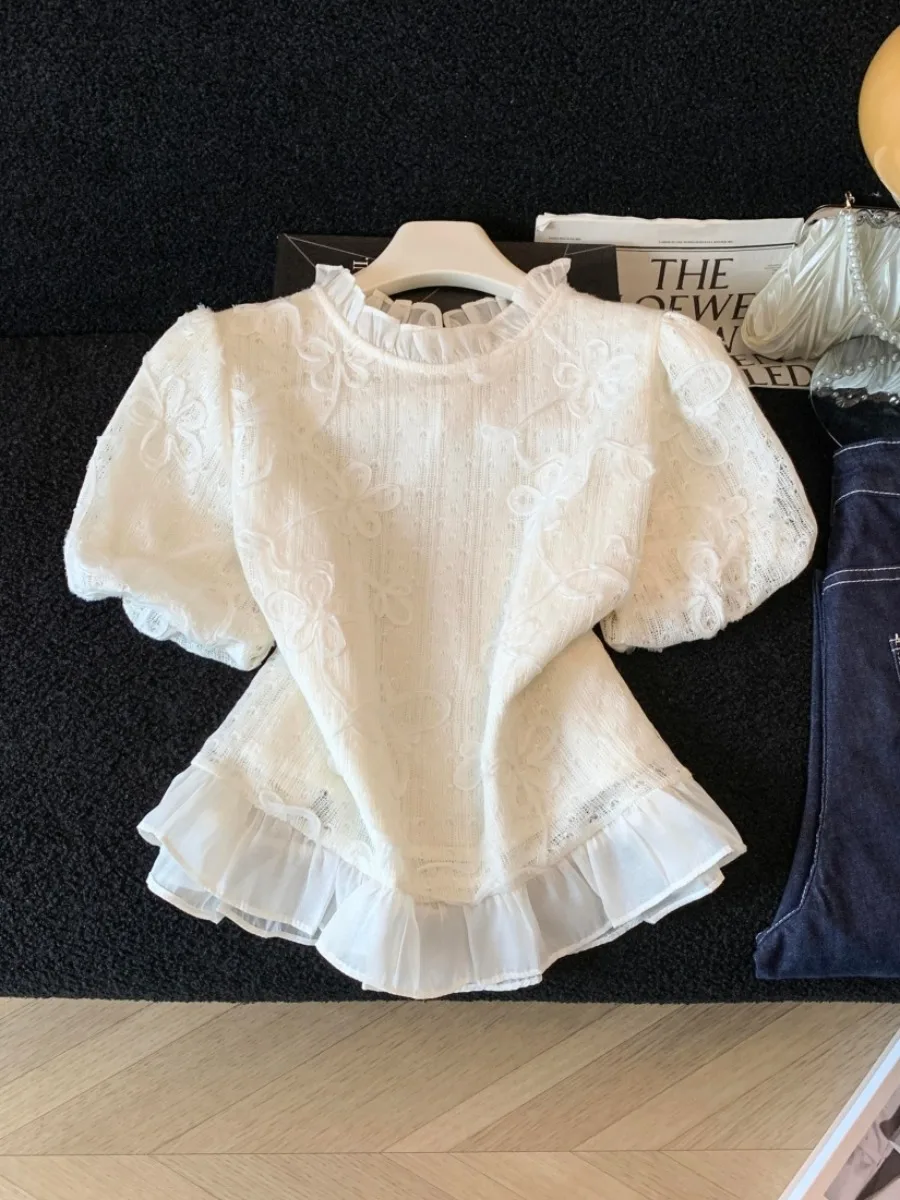 Korean Style Short Sleeve Embroidered Shirt Women's round Neck Bubble Sleeve Fashion Sensation Summer New Design Unique Top
Korean Style Short Sleeve Embroidered Shirt Women's round Neck Bubble Sleeve Fashion Sensation Summer New Design Unique Top