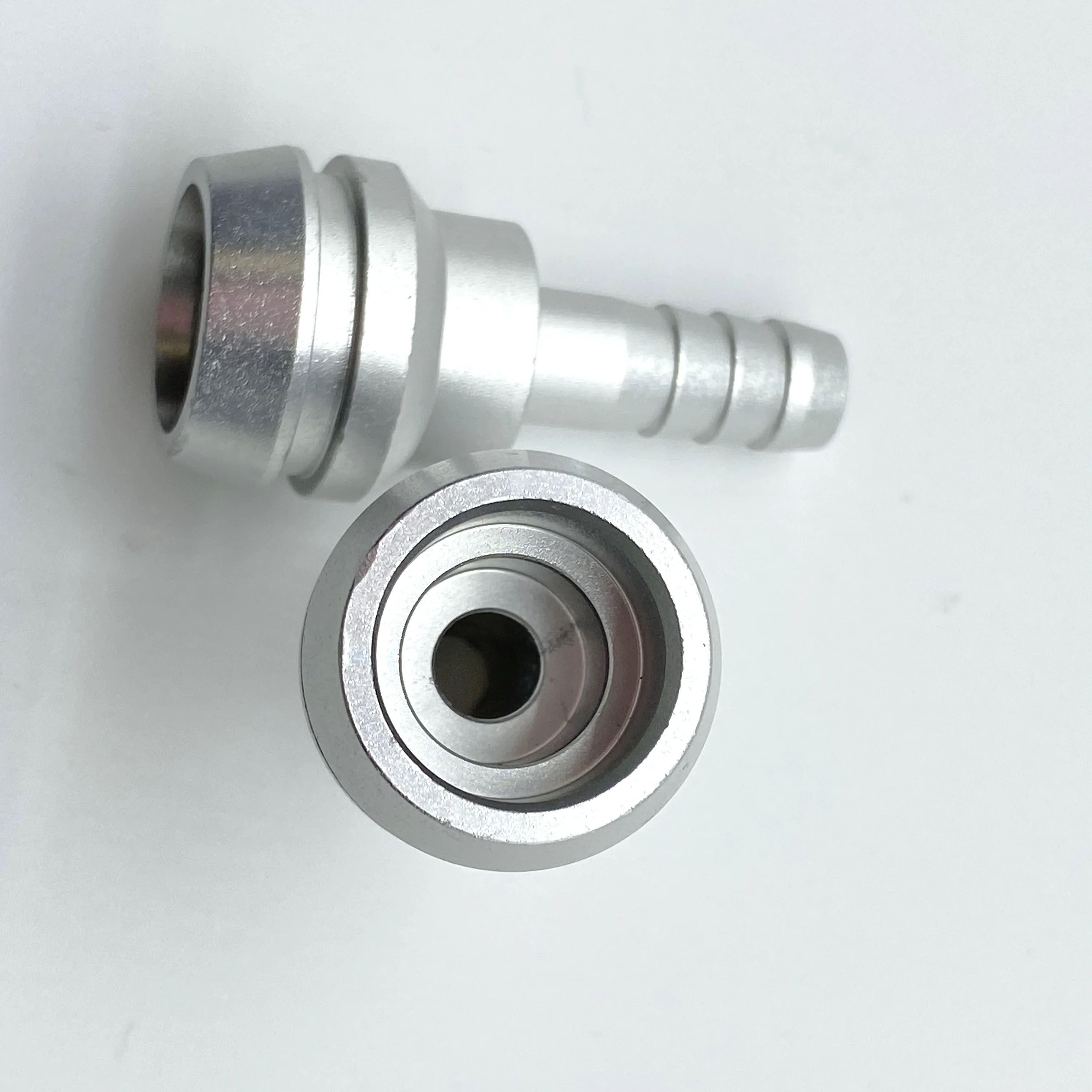 1pc new automatic gearbox oil changer for Audi A3 A4 A6 A7 A8 Q3 Q5 Q7 automatic gearbox connector
1pc new automatic gearbox oil changer for Audi A3 A4 A6 A7 A8 Q3 Q5 Q7 automatic gearbox connector