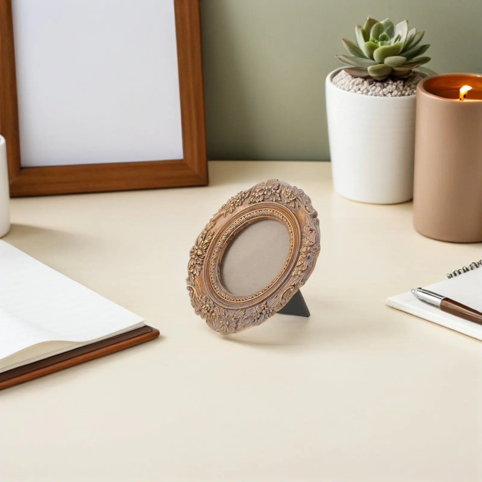 Small Round Vintage Distressed Gold Resin Picture Frame Ornate Retro Standing Photo Frame Table Display Ornate Picture Frames
Small Round Vintage Distressed Gold Resin Picture Frame Ornate Retro Standing Photo Frame Table Display Ornate Picture Frames