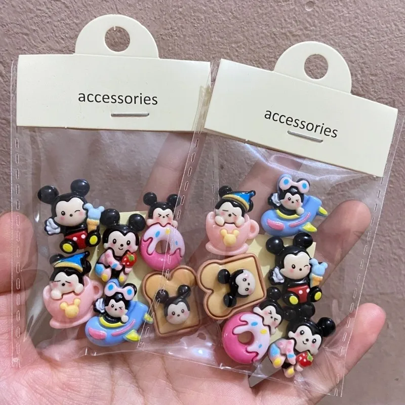 6PCS Disney 3D Sticker Cream Glue Mickey Mouse Traceless Water Cup Refrigerator Electric Car Accessory Ornament Sticker
6PCS Disney 3D Sticker Cream Glue Mickey Mouse Traceless Water Cup Refrigerator Electric Car Accessory Ornament Sticker