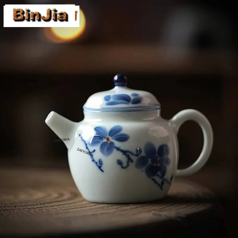 90ml Hand-painted Blue Magnolia Teapot Household Small Size Teapot Retro Pot Tea Brewing Kettle Tea Services Supplies Collection
90ml Hand-painted Blue Magnolia Teapot Household Small Size Teapot Retro Pot Tea Brewing Kettle Tea Services Supplies Collection