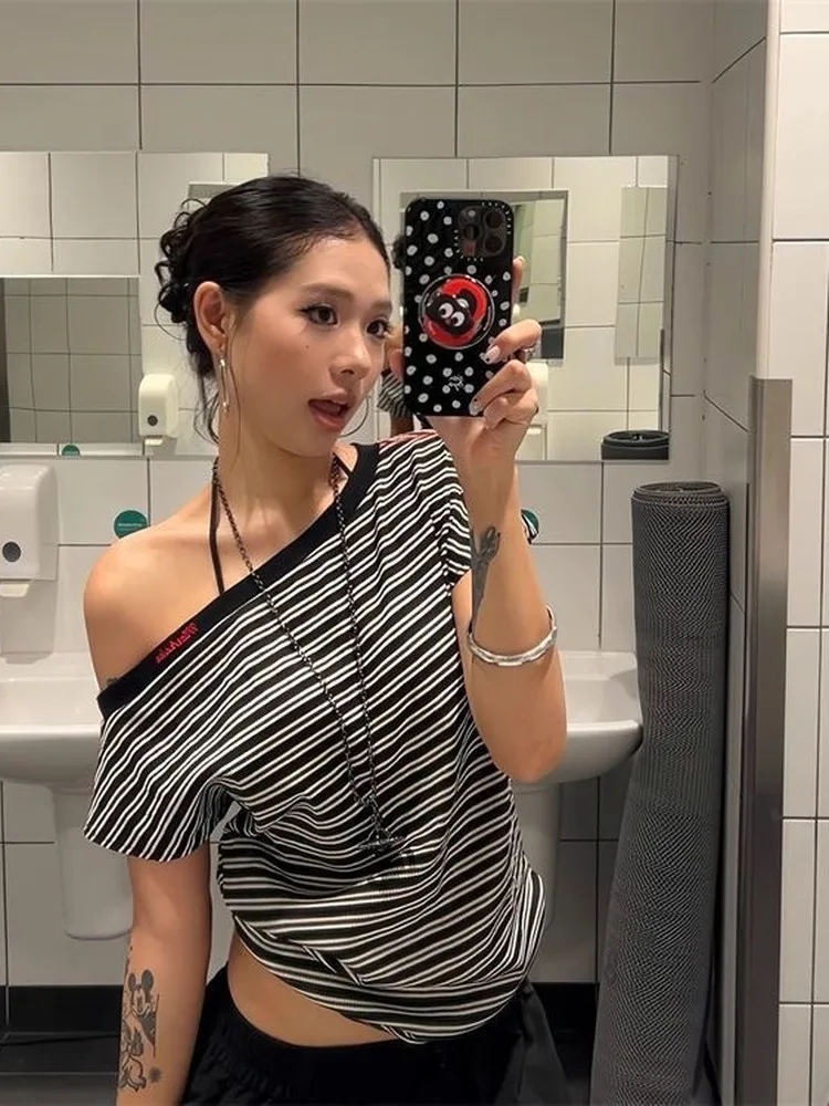 Punk Sle Women's T-irt Ba Strap ort Sve Stripe Pattern Hot Girl Light Weight Casual Top Y2K Millennium Visual
Punk Sle Women's T-irt Ba Strap ort Sve Stripe Pattern Hot Girl Light Weight Casual Top Y2K Millennium Visual