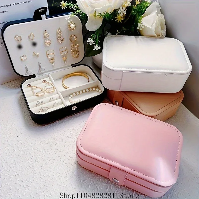 2025 new model1pc Luxury PU Leather Jewelry Storage Box, Secure Locking Case Multi-Organizer for Earrings, Necklaces, Rings
2025 new model1pc Luxury PU Leather Jewelry Storage Box, Secure Locking Case Multi-Organizer for Earrings, Necklaces, Rings