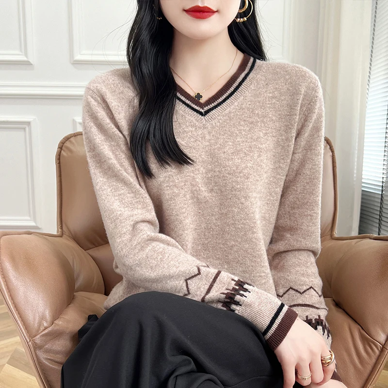 Cashmere sweater women's 2024 autumn and winter new knitted V-neck pullover 100% wool loose top Korean version fashion sweater
Cashmere sweater women's 2024 autumn and winter new knitted V-neck pullover 100% wool loose top Korean version fashion sweater