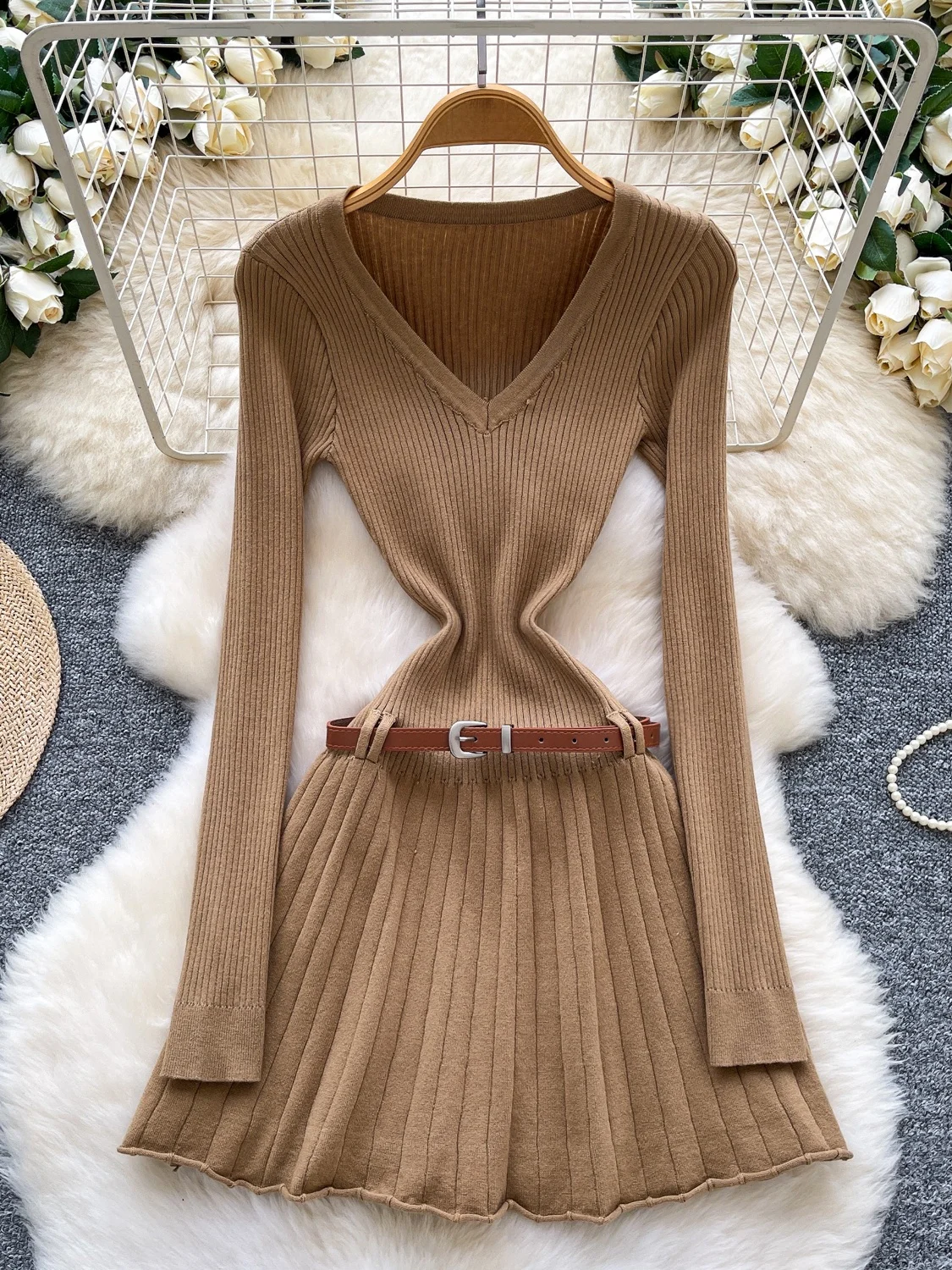 Ele High-Waisted V-Ne Knitted Dr Women's Slim Fit Long Sve Wrap Waist A-Line ort Skirt Ci Commute Summer Faion
Ele High-Waisted V-Ne Knitted Dr Women's Slim Fit Long Sve Wrap Waist A-Line ort Skirt Ci Commute Summer Faion