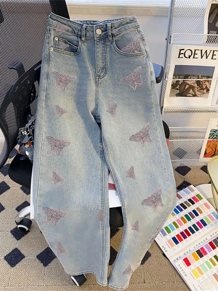 Faionable Heavy Embroidery Blue Jeans Men Women Summer High Waist Slim Fit Wide Leg Pants Casual Straight Cut Denim Skinnies
Faionable Heavy Embroidery Blue Jeans Men Women Summer High Waist Slim Fit Wide Leg Pants Casual Straight Cut Denim Skinnies