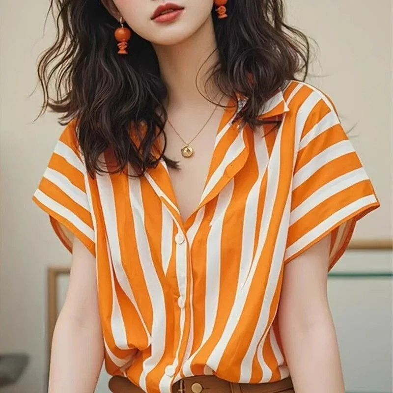 Fashion Temperament Striped Lapel Short-sleeved Shirt Women's 2025 Summer New Unique Versatile Commuter Niche Top
Fashion Temperament Striped Lapel Short-sleeved Shirt Women's 2025 Summer New Unique Versatile Commuter Niche Top