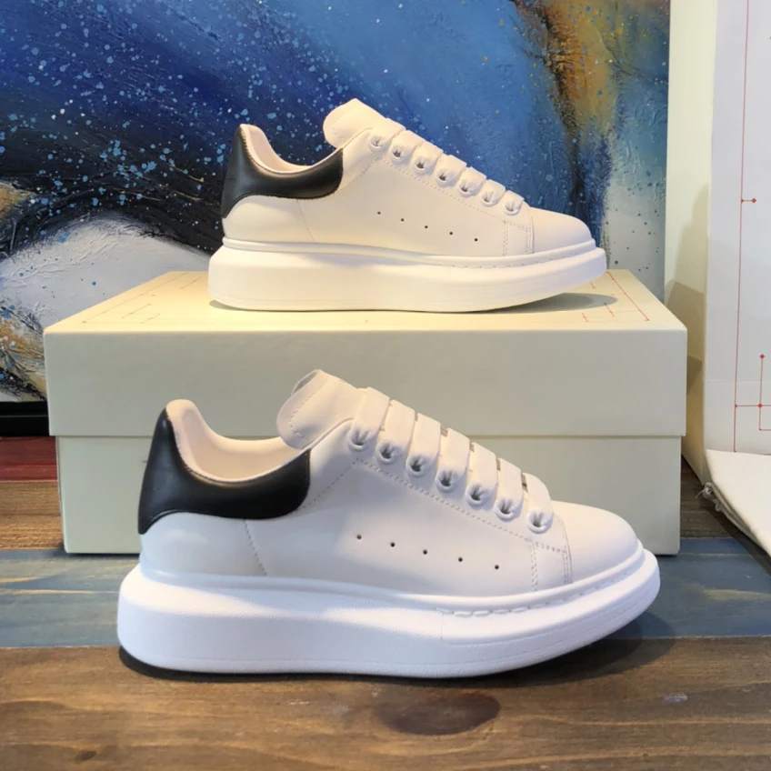 Top High Quality Womens Trendy Casual Shoes 34-46 Luxury Mens Real Leather Unisex Sneakers Designr Lovers Tide Shoes YN0396
Top High Quality Womens Trendy Casual Shoes 34-46 Luxury Mens Real Leather Unisex Sneakers Designr Lovers Tide Shoes YN0396