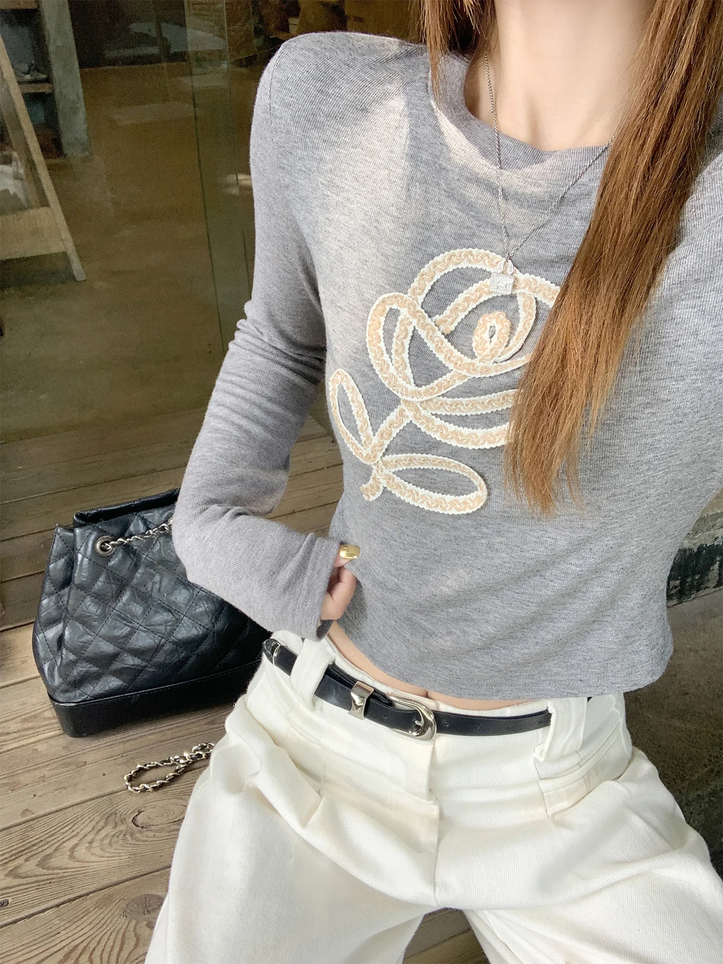 Zeng Xiao Salted Korean Sle ey Long Sve Женская облегающая основа irt Ранняя осень Цельный топ ort Sle Base Layer
Zeng Xiao Salted Korean Sle ey Long Sve Женская облегающая основа irt Ранняя осень Цельный топ ort Sle Base Layer