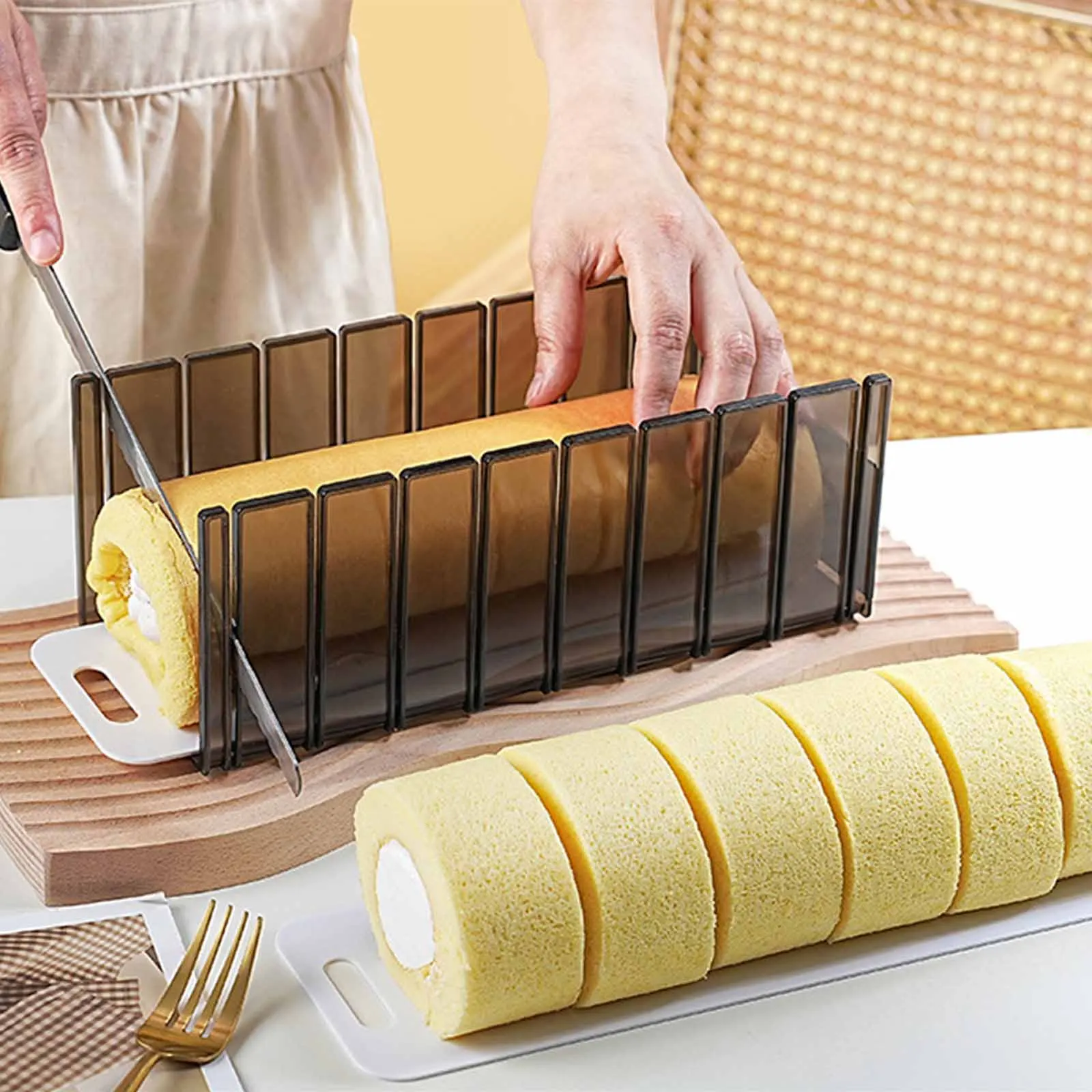 Swiss Roll Cutting Mold Kitchen Dough Thickness Guide Slicer with Pad Bread Dessert Baking Pastry Cutter Cake Roll Cutter
Swiss Roll Cutting Mold Kitchen Dough Thickness Guide Slicer with Pad Bread Dessert Baking Pastry Cutter Cake Roll Cutter