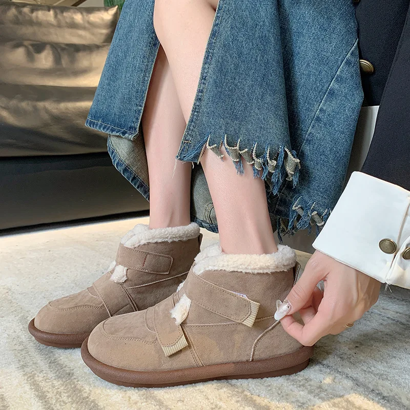 2025 New Winter Platform Snow Boots for Women Genuine Shearling Lined Slip On Anti-Slip Warm Flat Shoes
2025 New Winter Platform Snow Boots for Women Genuine Shearling Lined Slip On Anti-Slip Warm Flat Shoes