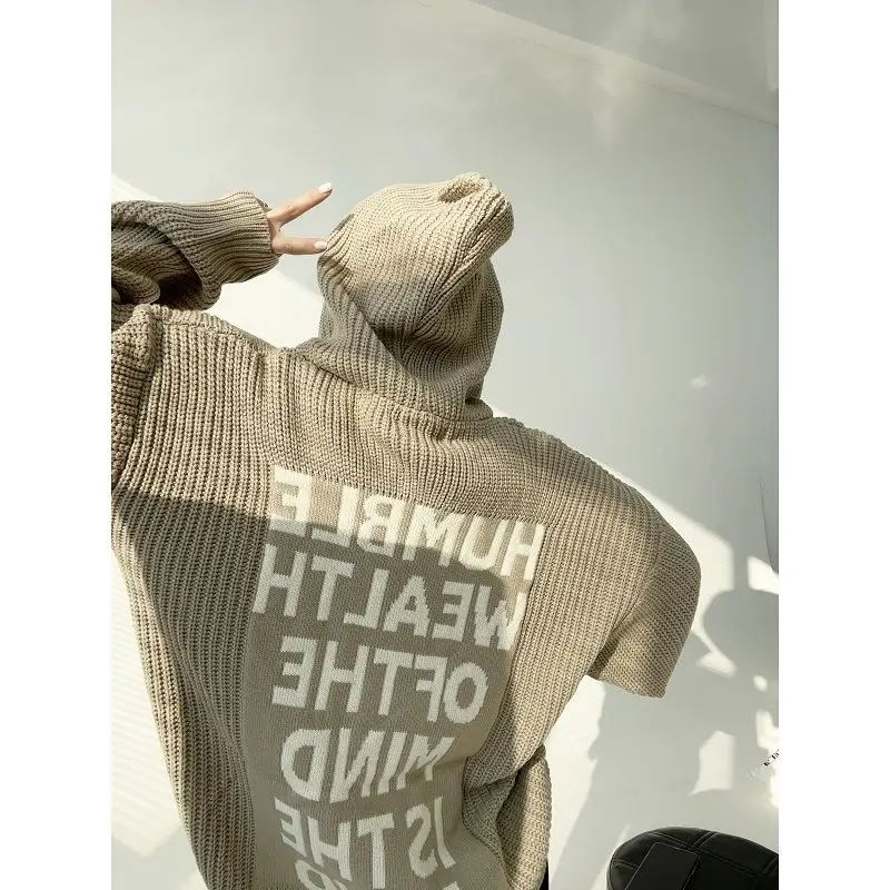 Мужской зимний кардиган с капюшоном и вышивкой в американском стиле, свободный крой, для пар, из плотной вязки, повседневная модная одежда
Мужской зимний кардиган с капюшоном и вышивкой в американском стиле, свободный крой, для пар, из плотной вязки, повседневная модная одежда