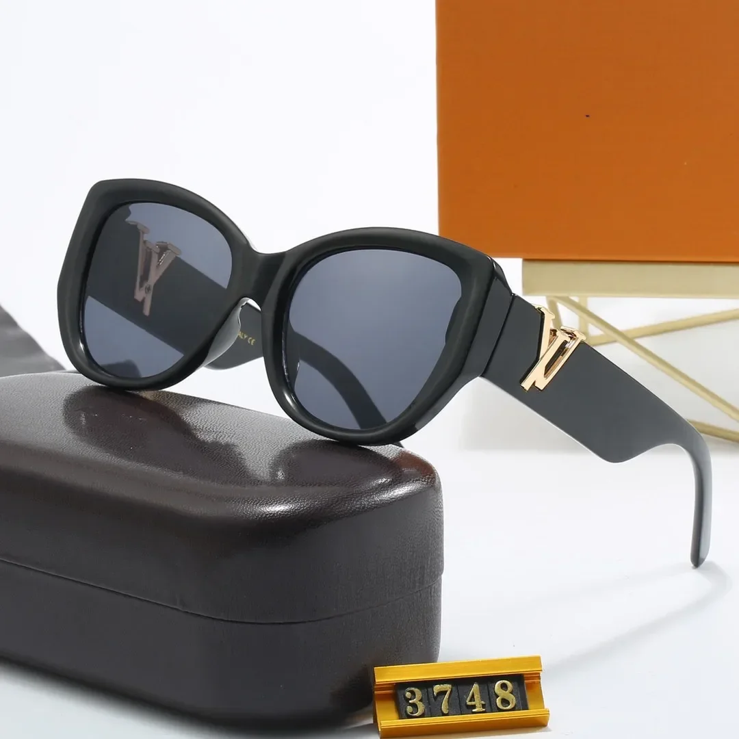 Fashion Sunglasses for Women, Classic European and American Sunglasses for Men, Large Frame, High End, Donkey Home Sunglasses
Fashion Sunglasses for Women, Classic European and American Sunglasses for Men, Large Frame, High End, Donkey Home Sunglasses